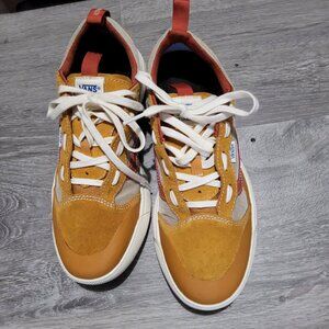 Vans Ultrarange XO  SE Suede  US Women 10  Honey gold  medium  NEW